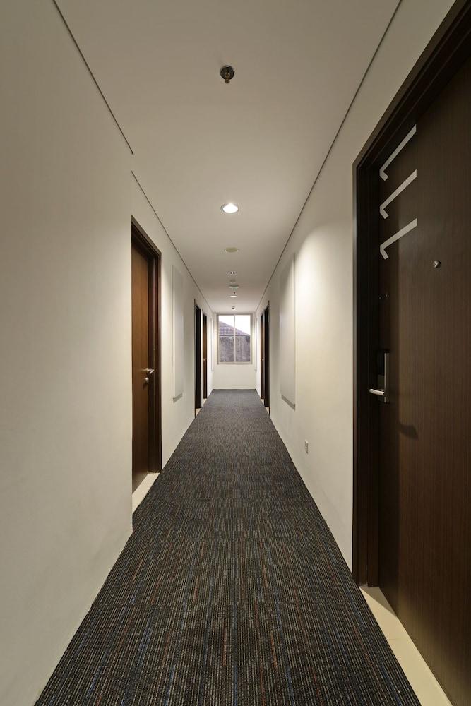 Everyday Smart Mayestik 2* Jakarta