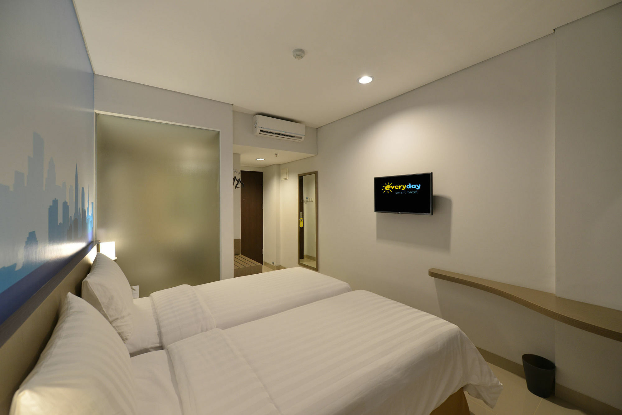 Hotel Everyday Smart Mayestik 2*